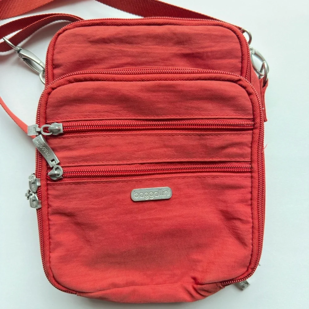 Baggallini Women's Red and Orange Bag